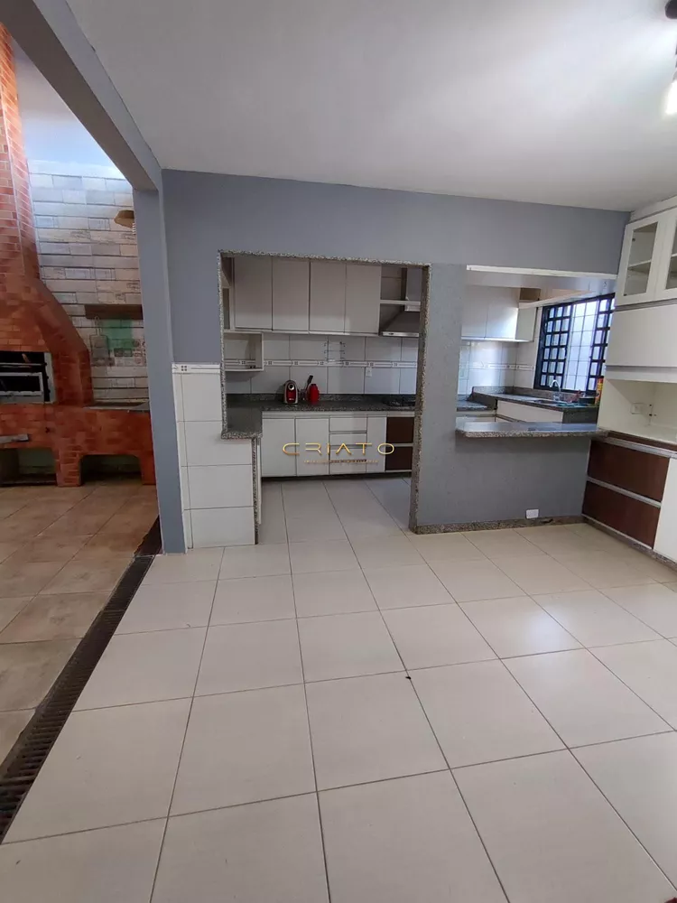 Sobrado à venda com 3 quartos, 280m² - Foto 4