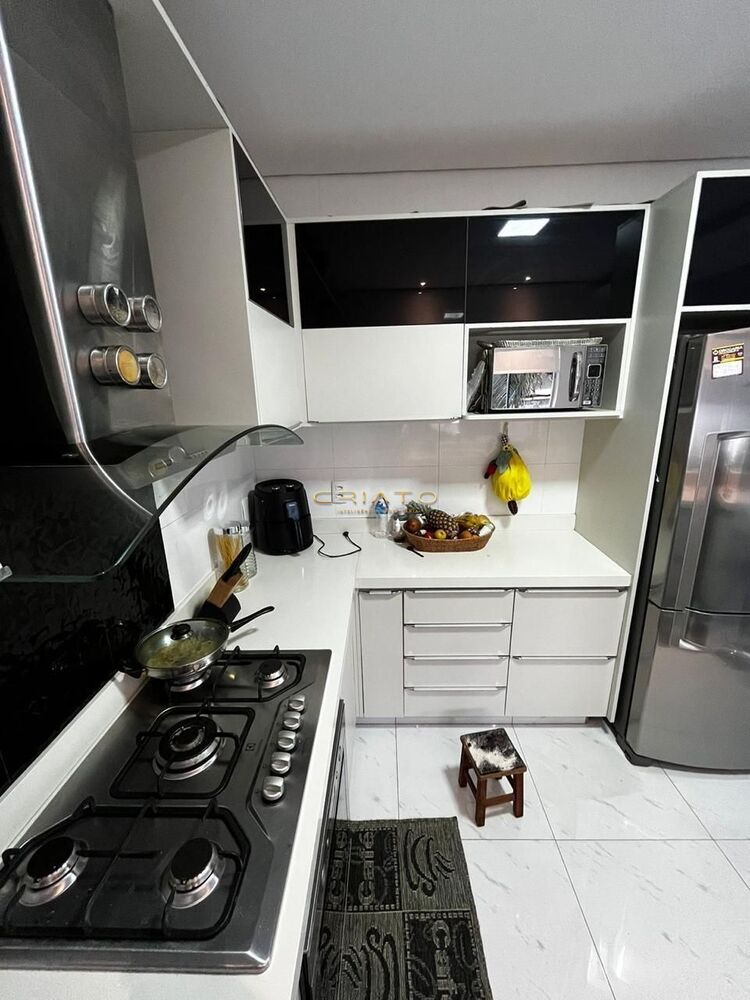 Sobrado à venda com 3 quartos, 360m² - Foto 2