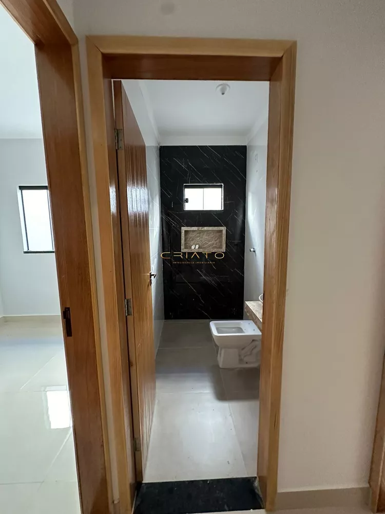 Casa à venda com 3 quartos, 105m² - Foto 2