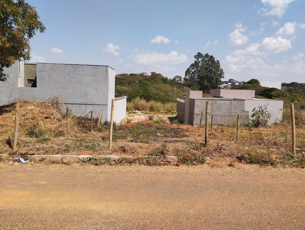 Terreno, 200 m² - Foto 1