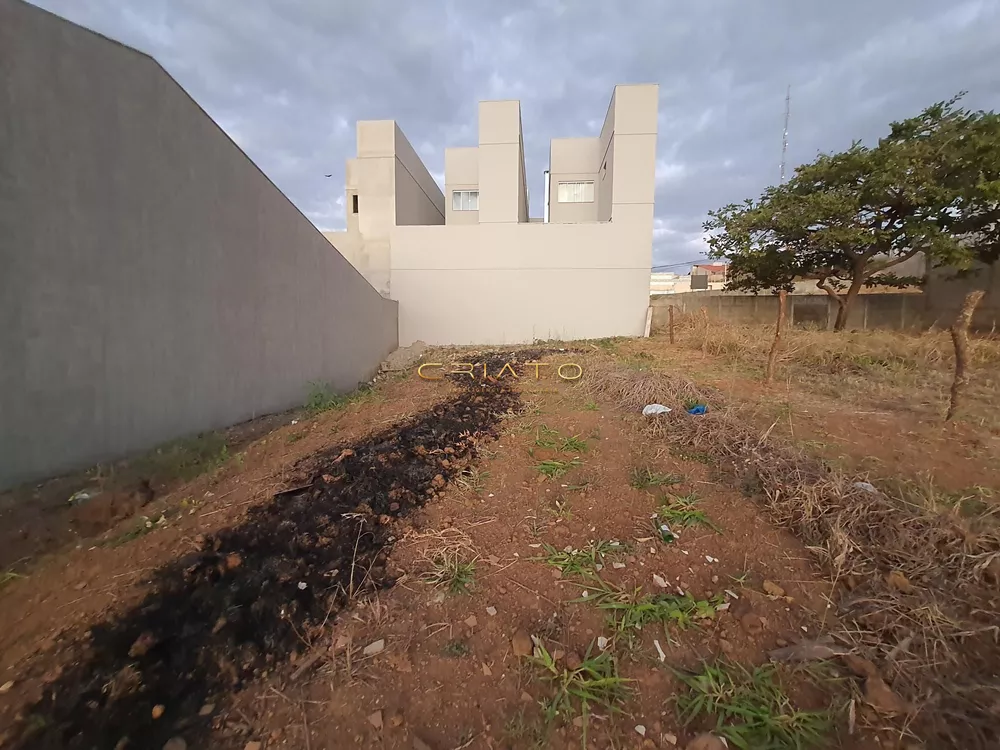 Terreno à venda, 375m² - Foto 1