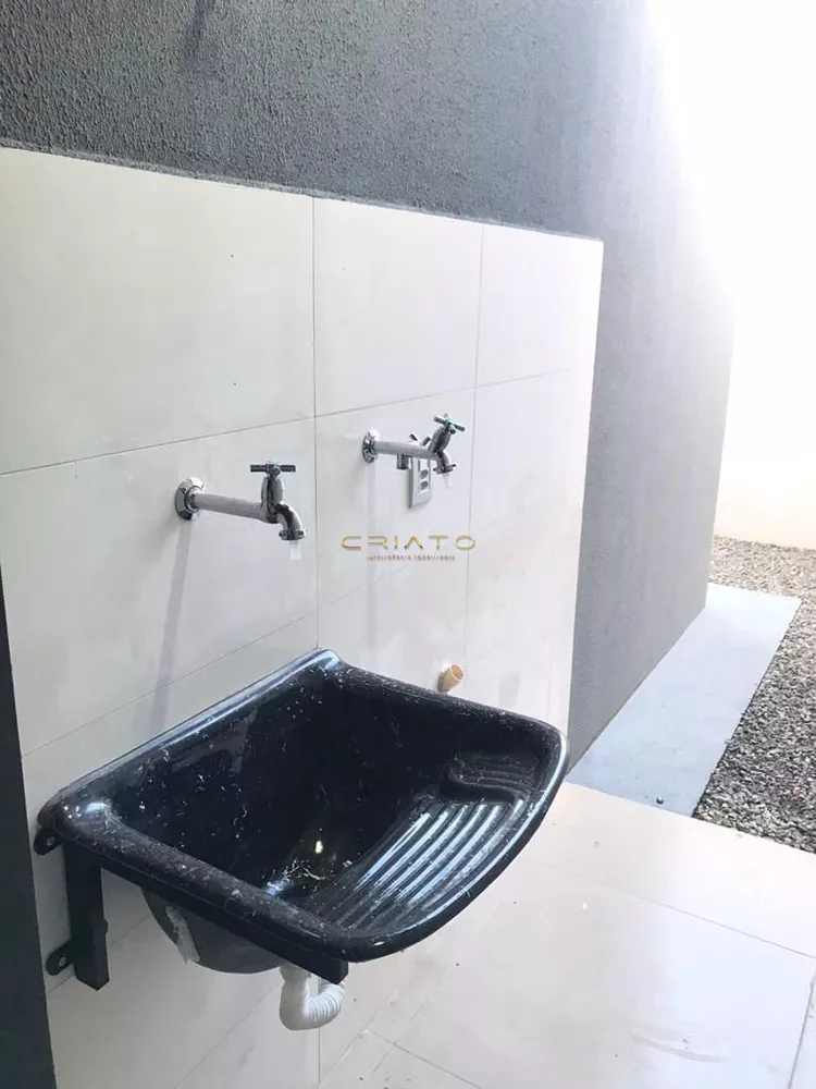 Casa, 3 quartos, 226 m² - Foto 3