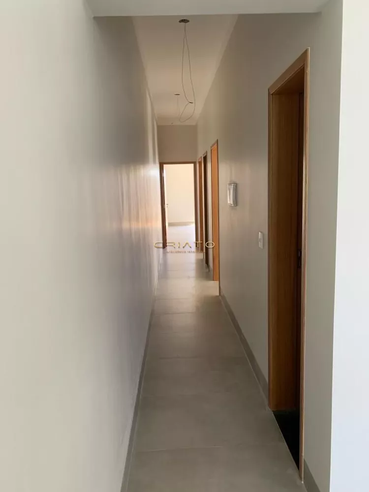 Casa, 3 quartos, 226 m² - Foto 8