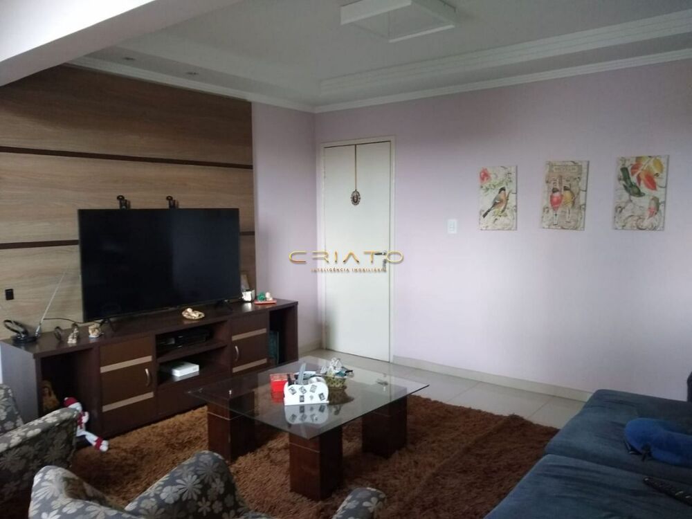 Apartamento à venda com 3 quartos, 115m² - Foto 1