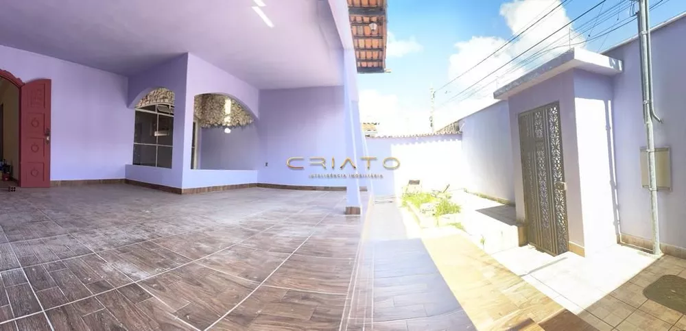 Casa à venda com 4 quartos, 300m² - Foto 1