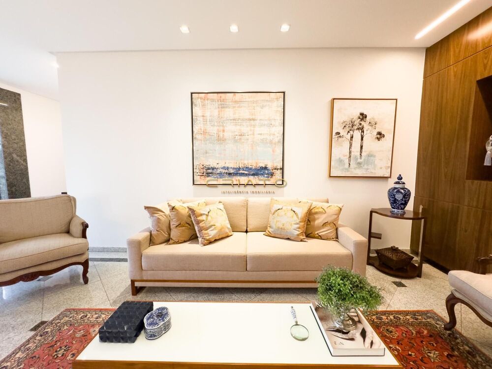 Apartamento à venda com 4 quartos, 180m² - Foto 2