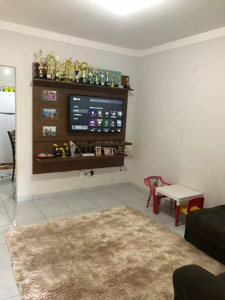 Casa à venda com 2 quartos, 92m² - Foto 8