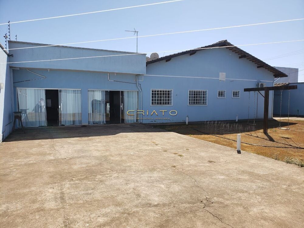 Casa, 3 quartos, 196 m² - Foto 1