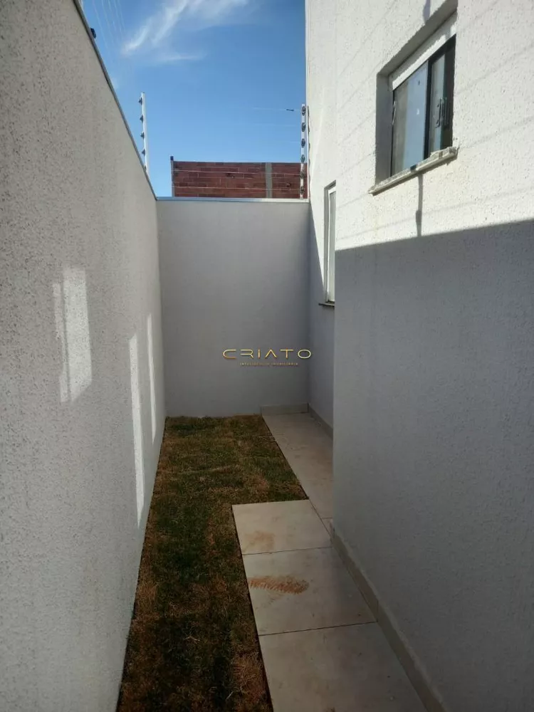 Casa à venda com 3 quartos, 105m² - Foto 3