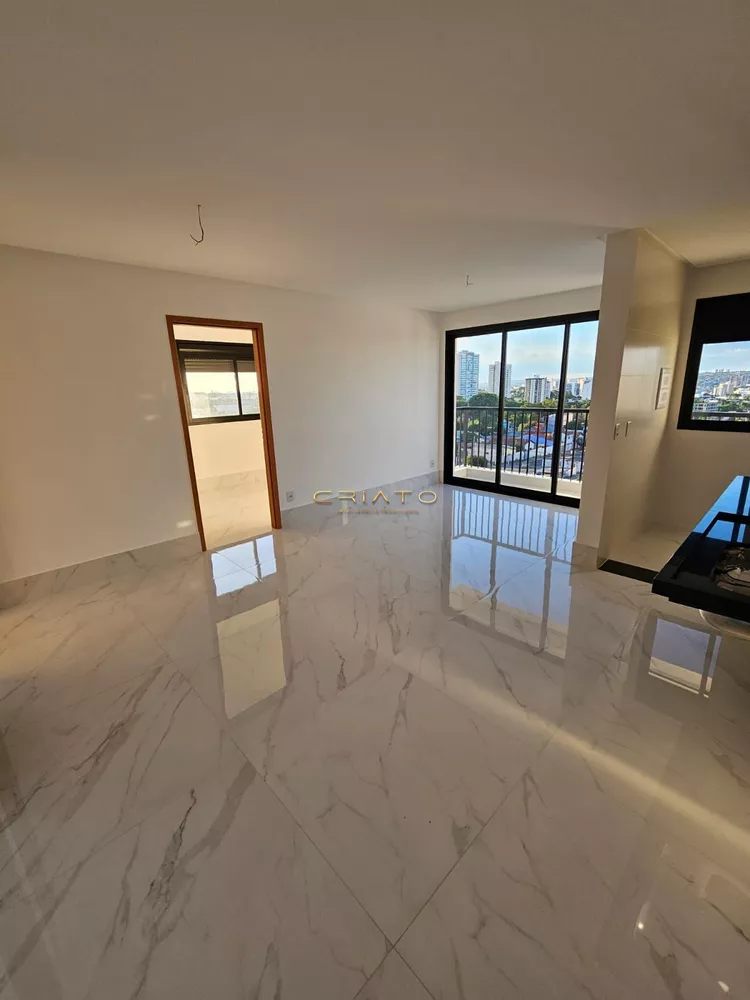 Apartamento à venda com 2 quartos, 65m² - Foto 1