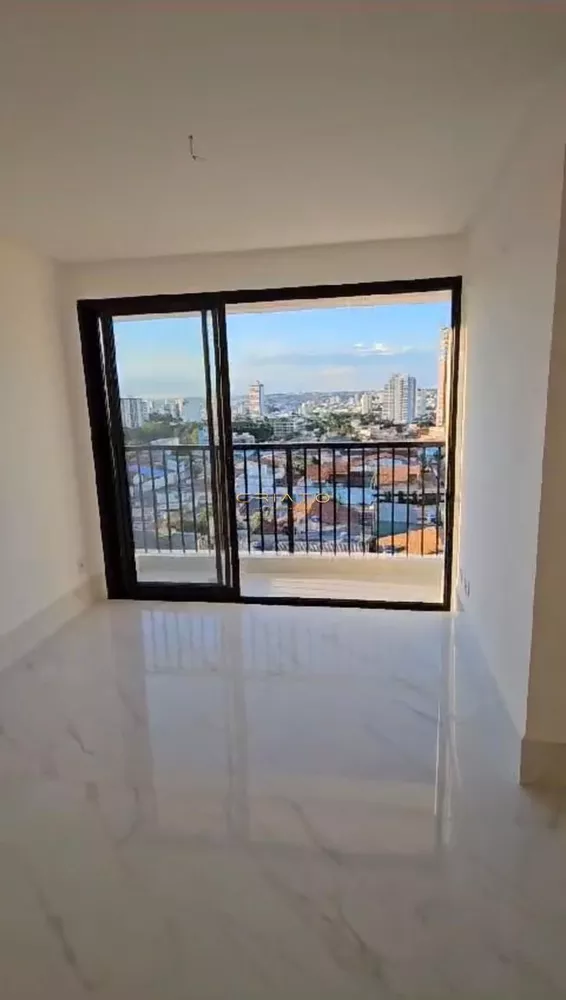 Apartamento à venda com 2 quartos, 65m² - Foto 3