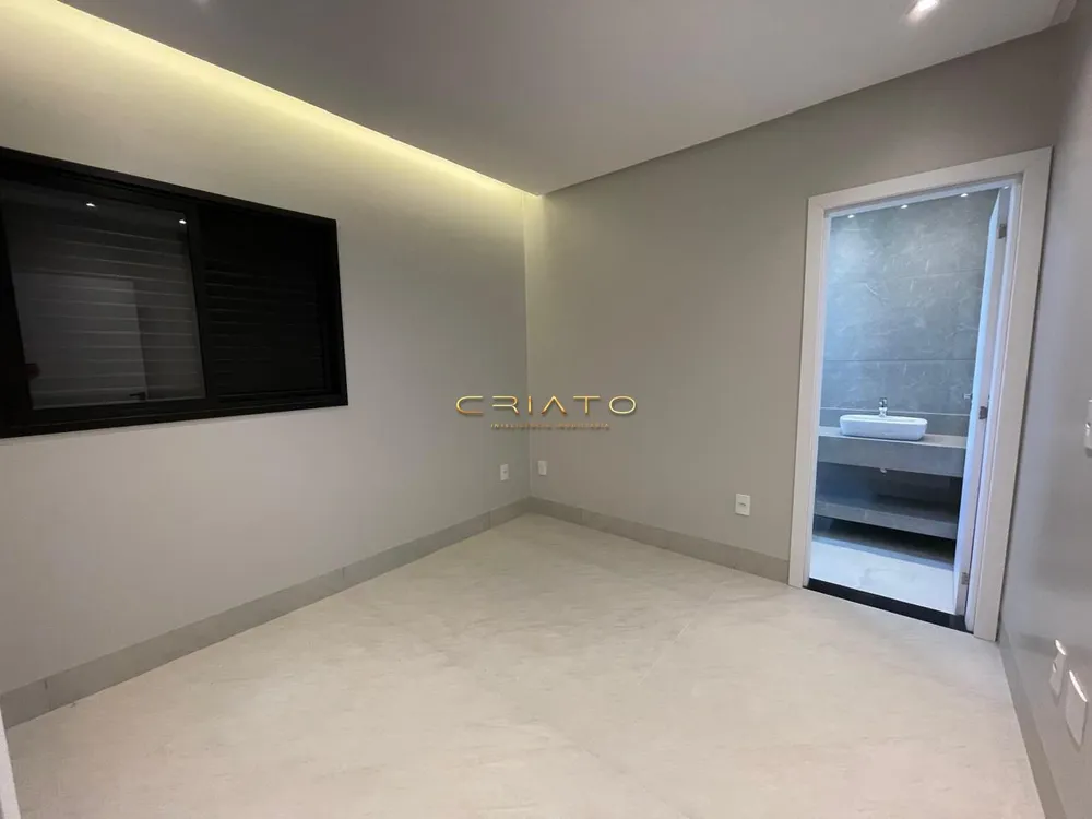 Casa, 4 quartos, 250 m² - Foto 8