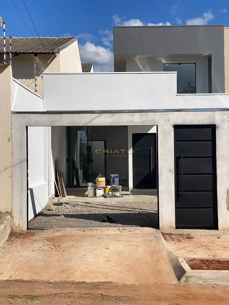 Casa à venda com 3 quartos, 100m² - Foto 3