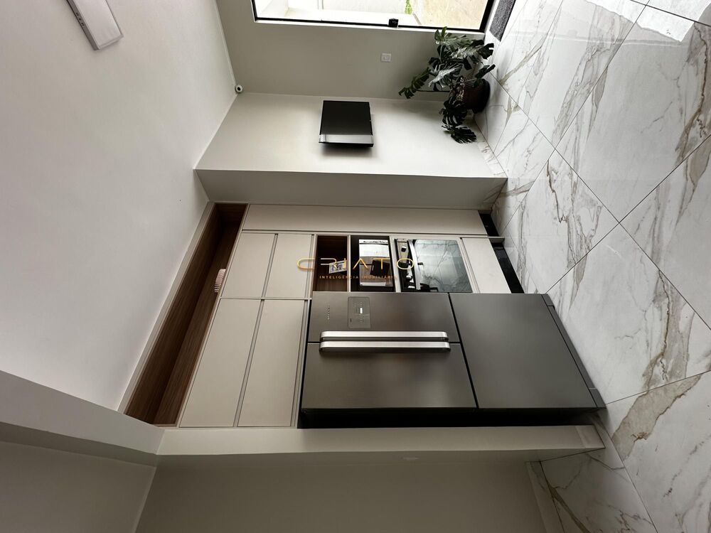 Casa à venda e aluguel com 3 quartos, 200m² - Foto 12