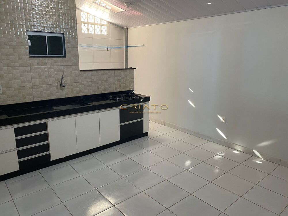 Casa à venda com 3 quartos, 120m² - Foto 2