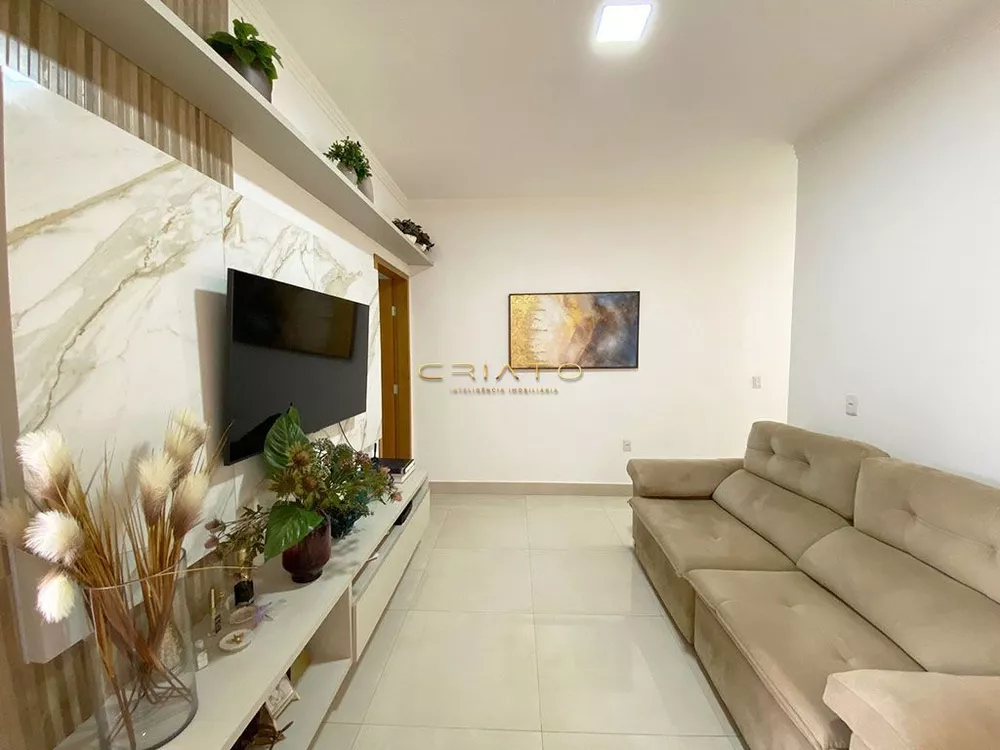 Casa à venda com 3 quartos, 110m² - Foto 1