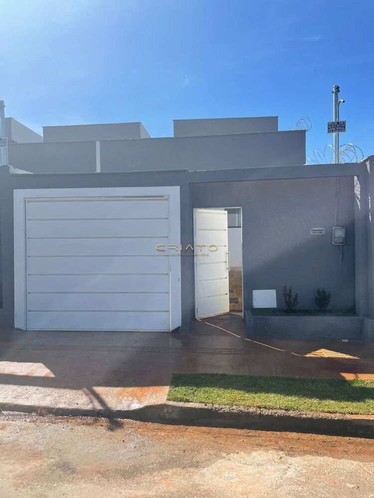 Casa à venda com 3 quartos, 110m² - Foto 1