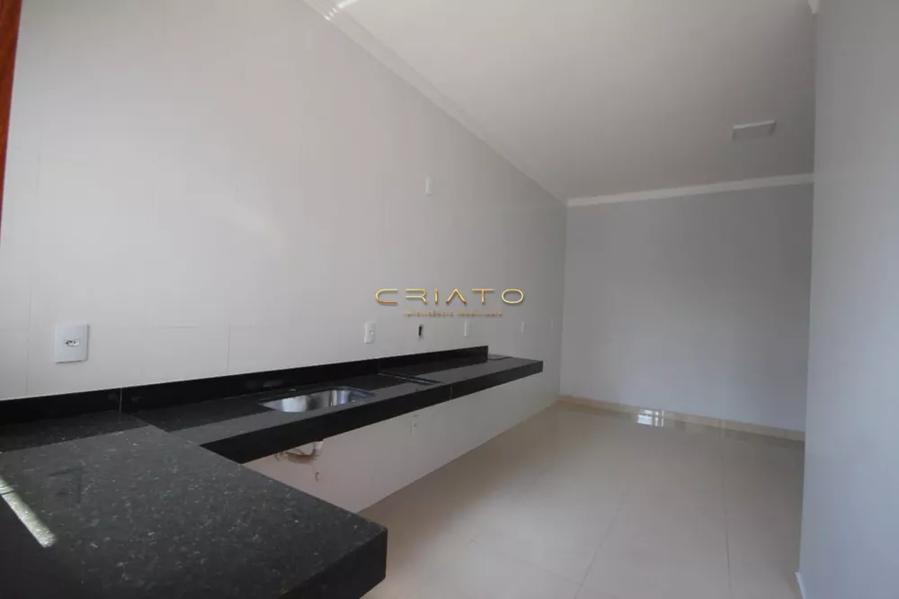 Casa à venda com 3 quartos, 174m² - Foto 5