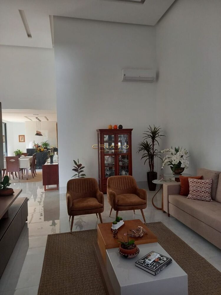 Casa à venda com 3 quartos, 270m² - Foto 2