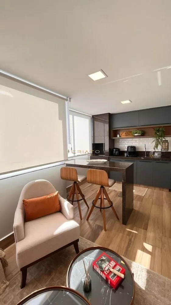 Apartamento à venda com 3 quartos, 140m² - Foto 3