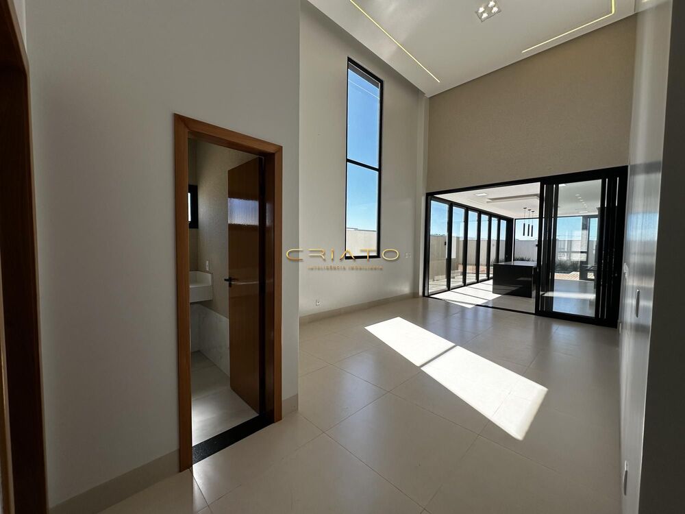 Casa de Condomínio à venda com 3 quartos, 220m² - Foto 2