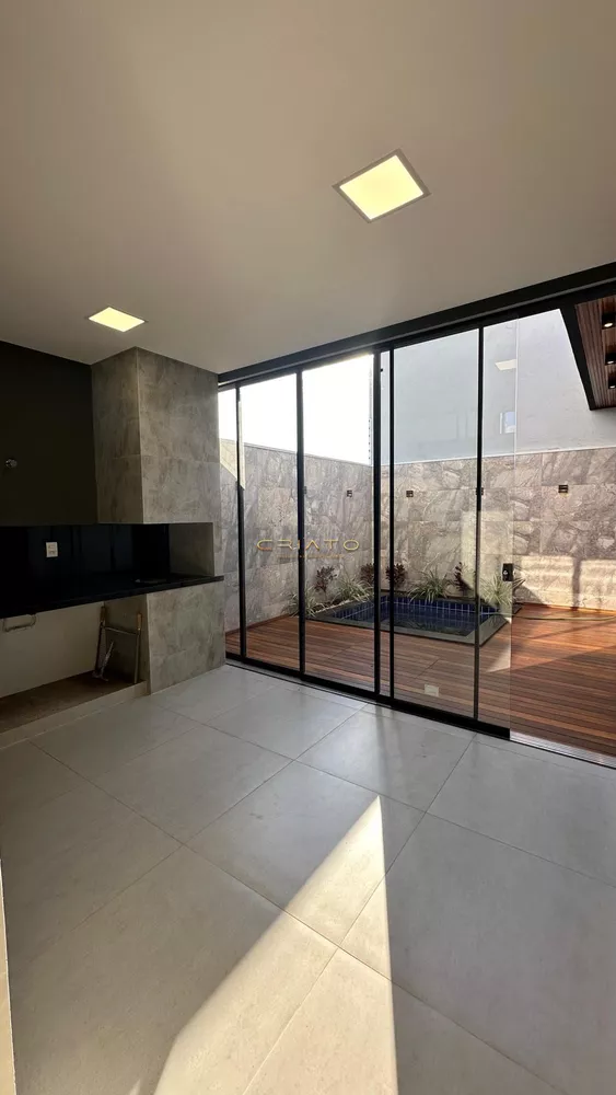 Casa à venda com 3 quartos, 140m² - Foto 4