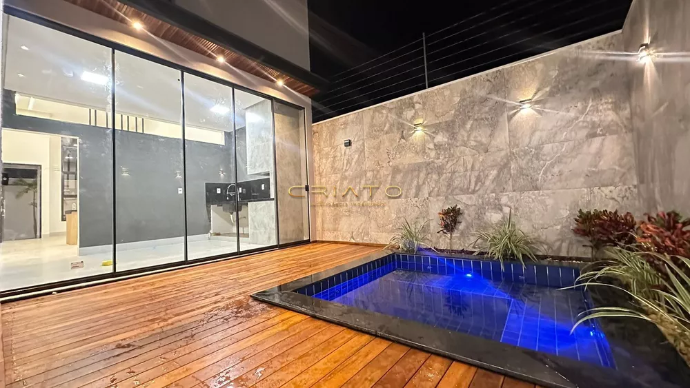 Casa à venda com 3 quartos, 140m² - Foto 1