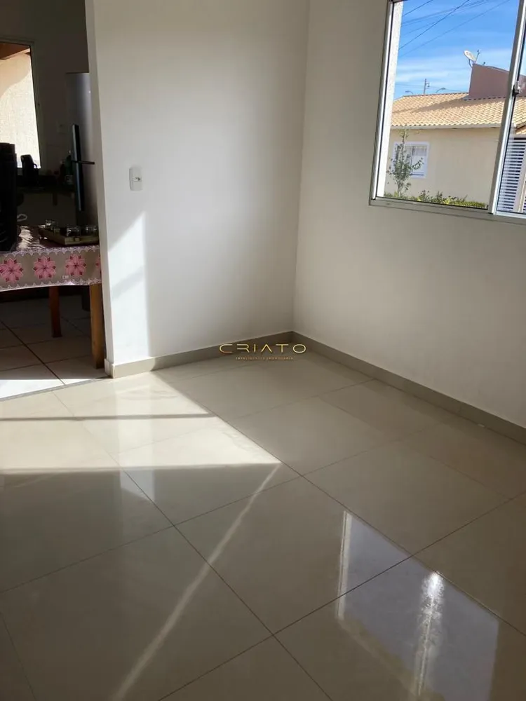 Casa, 3 quartos, 82 m² - Foto 2