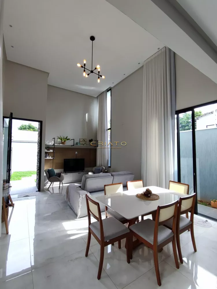 Casa, 3 quartos, 200 m² - Foto 2