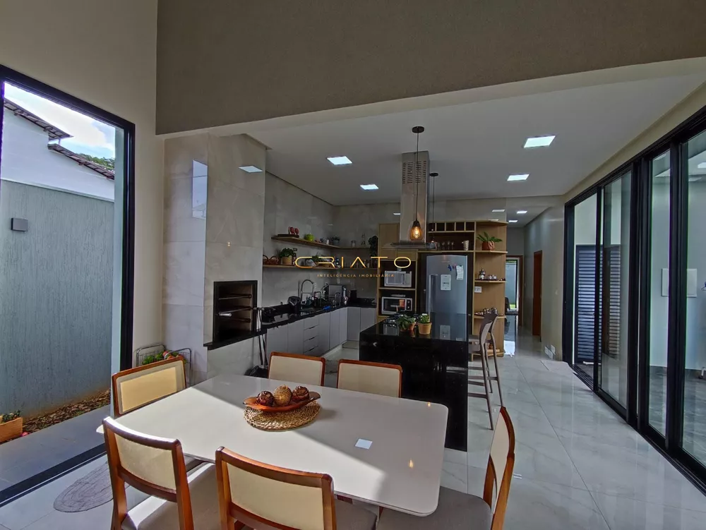 Casa, 3 quartos, 200 m² - Foto 1