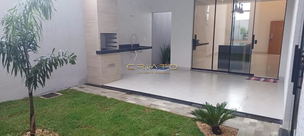 Casa à venda com 3 quartos, 129m² - Foto 1