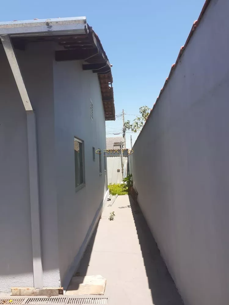 Casa à venda com 3 quartos, 100m² - Foto 3