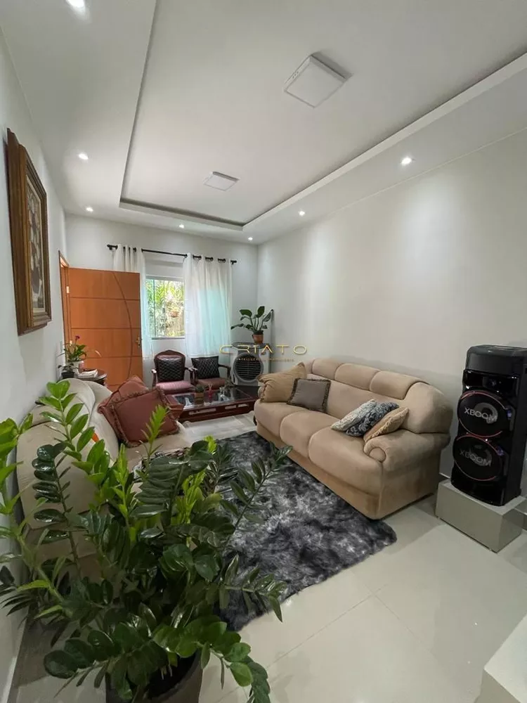 Casa à venda com 3 quartos, 130m² - Foto 2