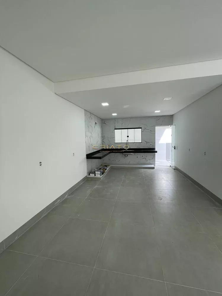 Casa à venda com 3 quartos, 202m² - Foto 5