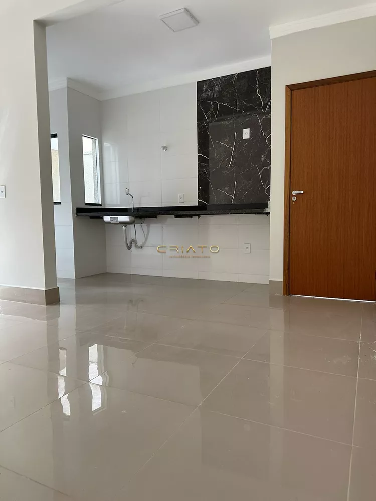 Casa à venda com 3 quartos, 103m² - Foto 3