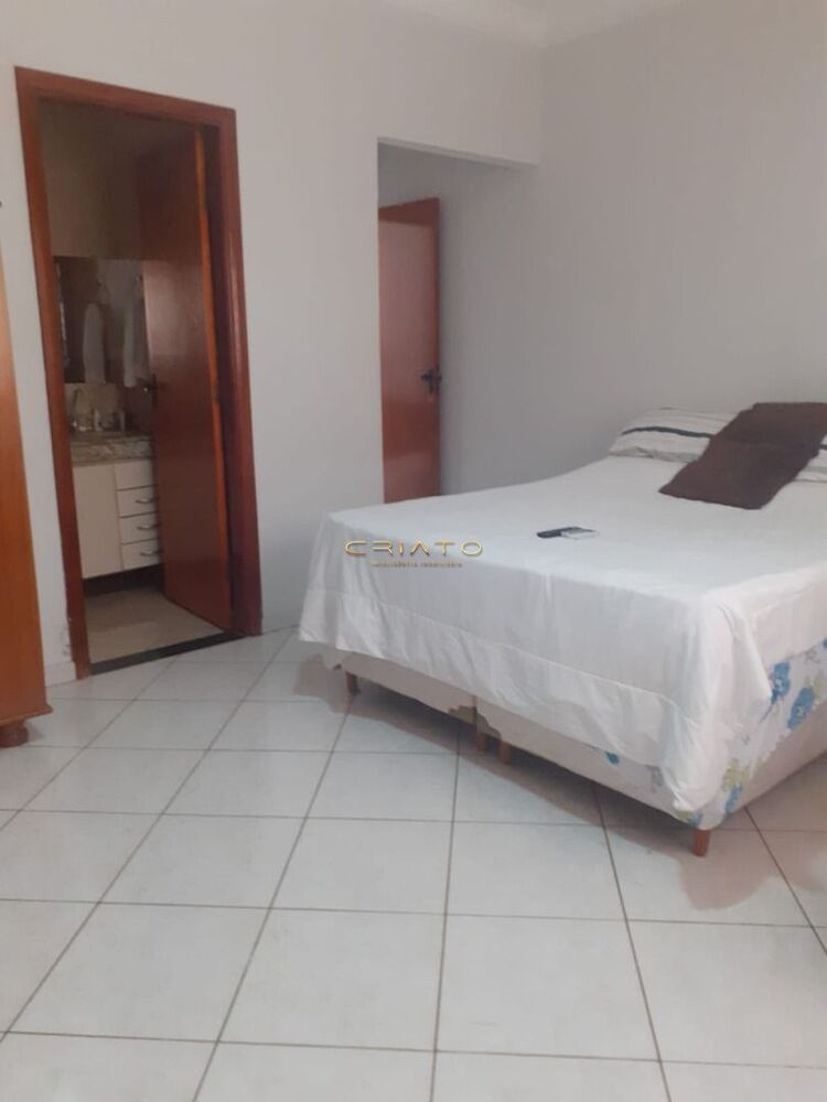 Casa à venda com 3 quartos, 170m² - Foto 3