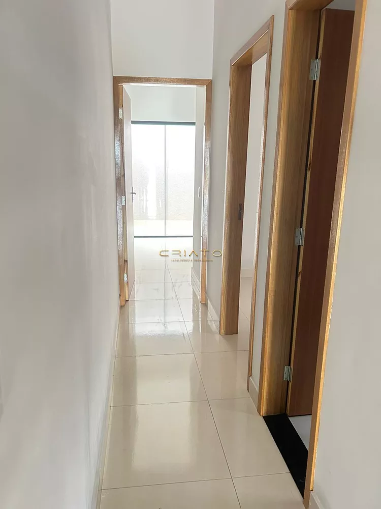 Casa à venda com 2 quartos, 65m² - Foto 2