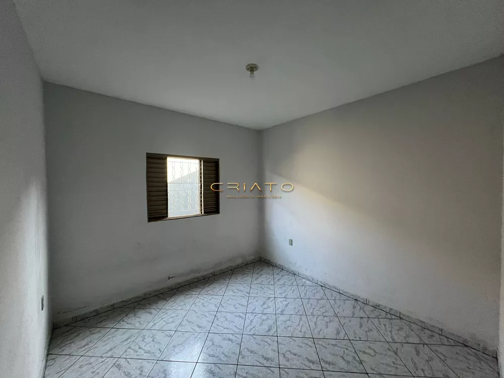 Casa à venda com 3 quartos, 130m² - Foto 4