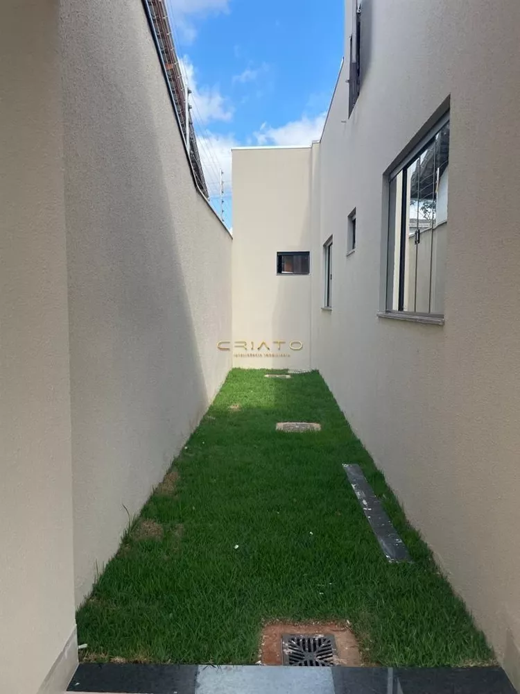 Casa à venda com 3 quartos, 172m² - Foto 3