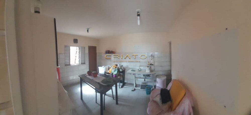 Casa à venda com 4 quartos, 130m² - Foto 3