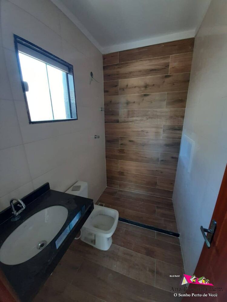 Casa à venda com 2 quartos, 75m² - Foto 4