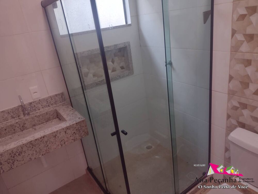 Casa à venda com 3 quartos, 180m² - Foto 2
