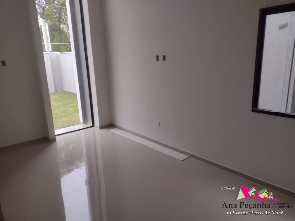 Casa à venda com 3 quartos, 380m² - Foto 1