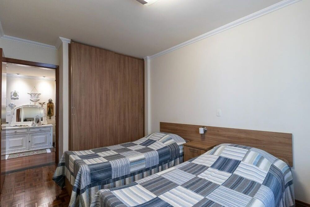 Apartamento à venda com 4 quartos, 142m² - Foto 17