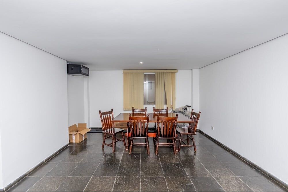 Apartamento à venda com 2 quartos, 58m² - Foto 4