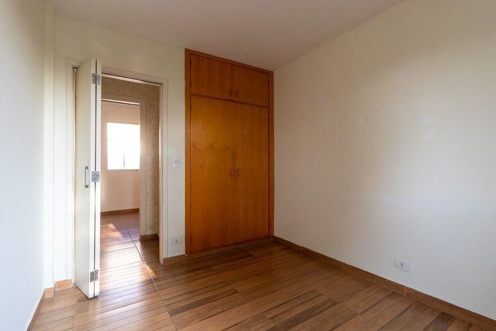 Apartamento à venda com 2 quartos, 65m² - Foto 17