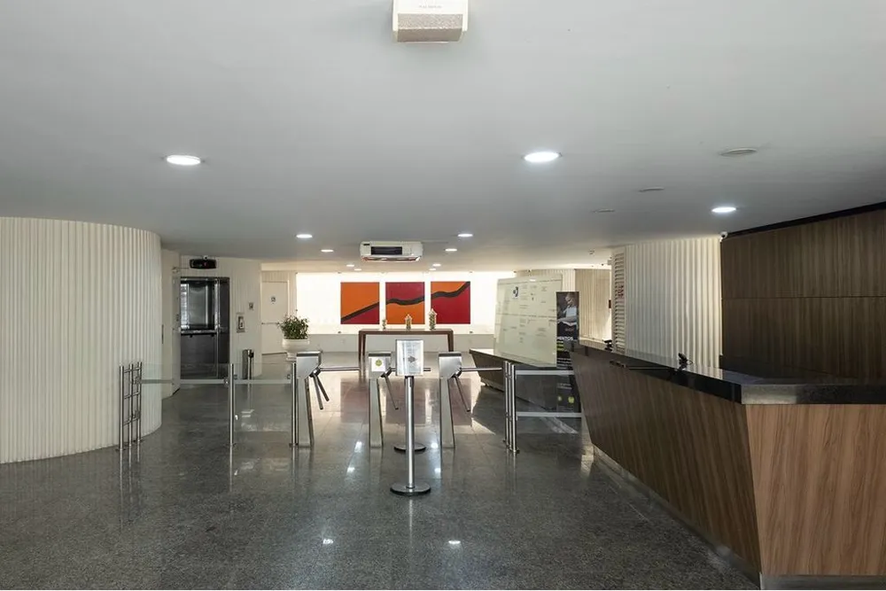 Sala-Conjunto, 196 m² - Foto 1