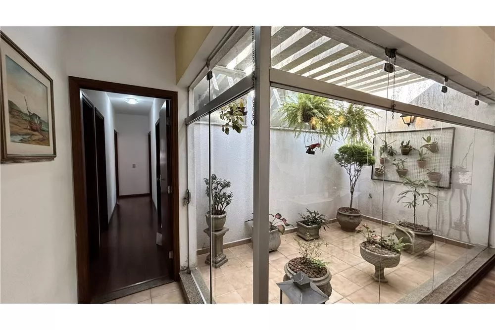 Casa de Condomínio à venda com 4 quartos, 300m² - Foto 4