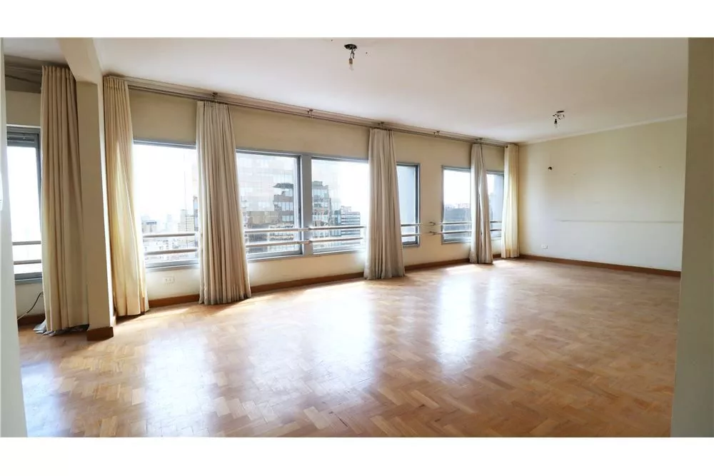 Apartamento à venda com 4 quartos, 203m² - Foto 3