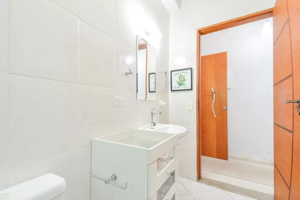 Casa de Condomínio à venda com 4 quartos, 194m² - Foto 2